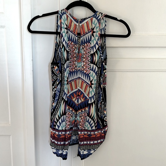 Colorful Women’s Top for summer! Small - Picture 3 of 4